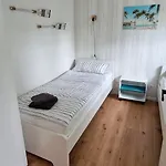 Seeoase - 70qm - Kamin -terrassen - Parkplatz - Badestelle Fusslaeufig Vakantiehuis Joachimsthal