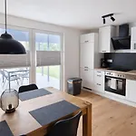 Seeoase - 70qm - Kamin -terrassen - Parkplatz - Badestelle Fusslaeufig Vakantiehuis