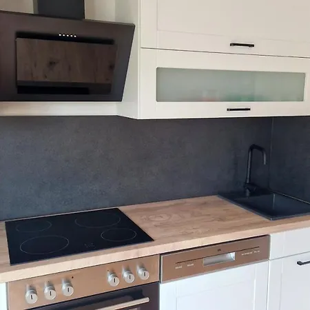 Semesterbostad Seeoase - 70qm - Kamin -terrassen - Parkplatz - Badestelle Fusslaeufig *