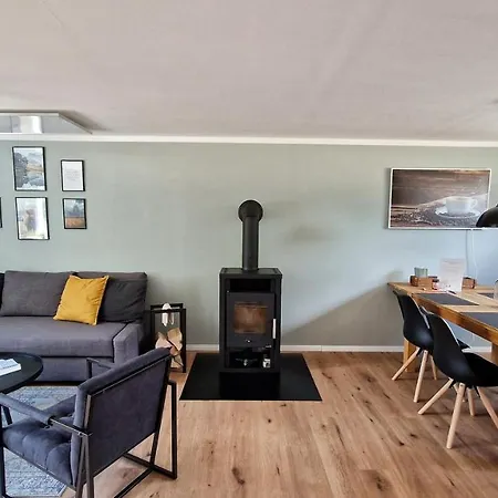 Seeoase - 70qm - Kamin -terrassen - Parkplatz - Badestelle Fusslaeufig *