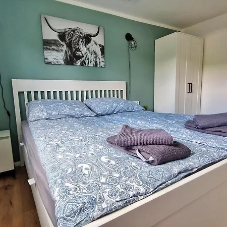 Seeoase - 70qm - Kamin -terrassen - Parkplatz - Badestelle Fusslaeufig Joachimsthal