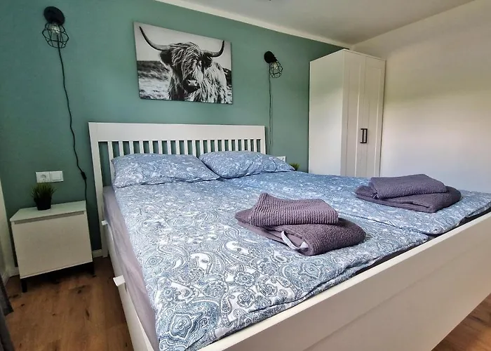 Seeoase - 70qm - Kamin -terrassen - Parkplatz - Badestelle Fusslaeufig Joachimsthal